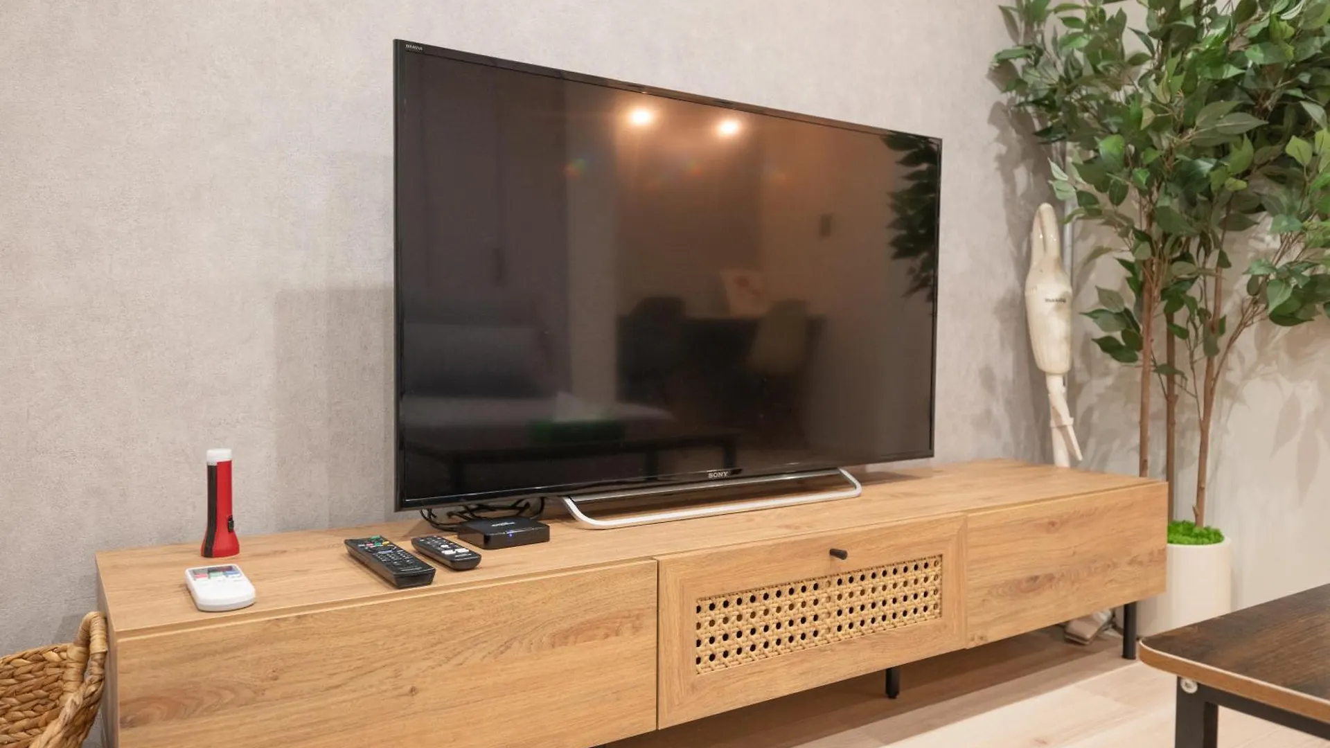 Official Trhouses 和居 汐羽 15 Minutes To Shinsaibashi, Kuromon Market And Namba Osaka 0*,  Japan