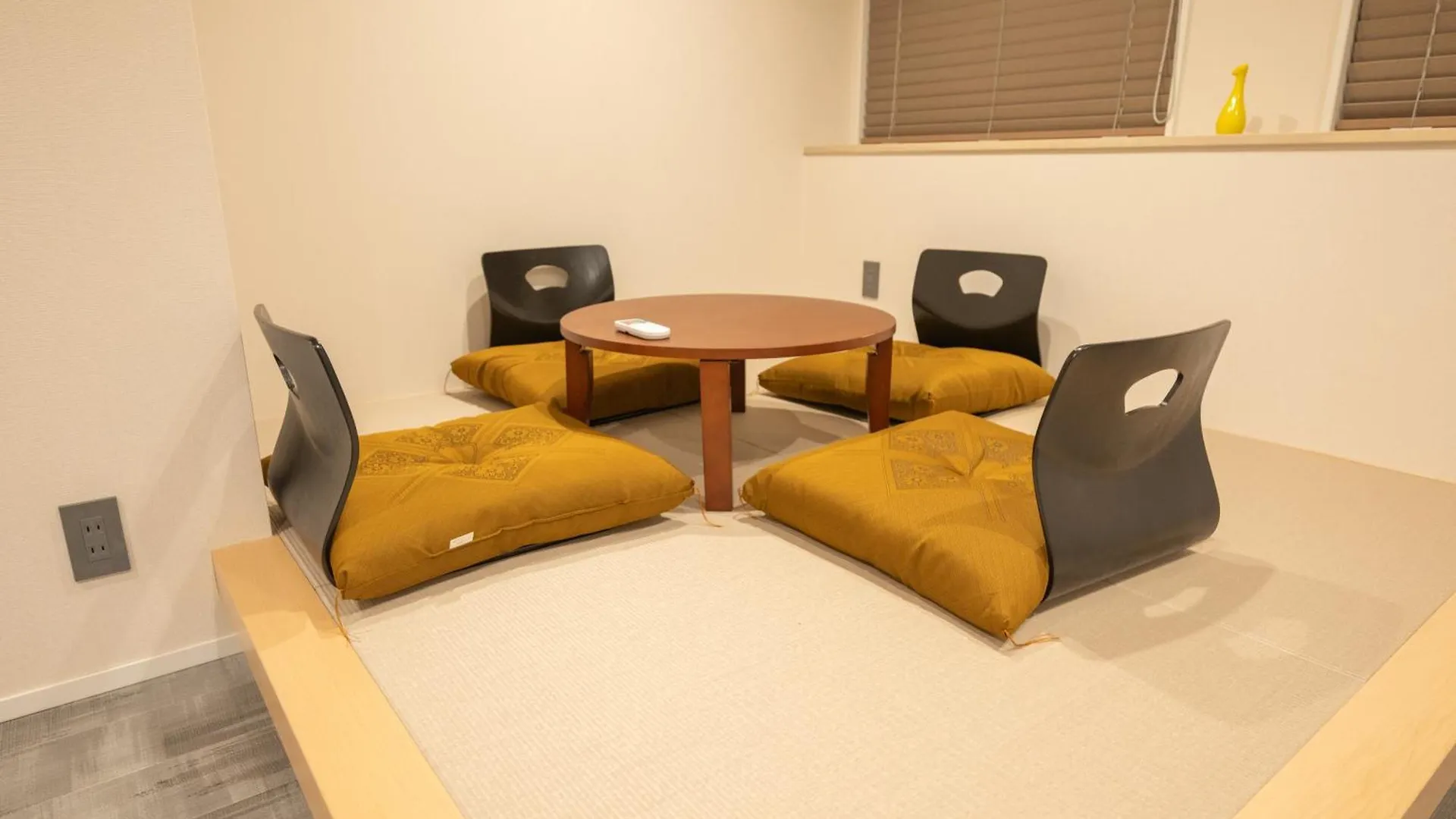 Official Trhouses 和居 汐羽 15 Minutes To Shinsaibashi, Kuromon Market And Namba Osaka 0*,